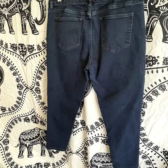 Women's Elie Tahari Jeans - Picture 2 of 3